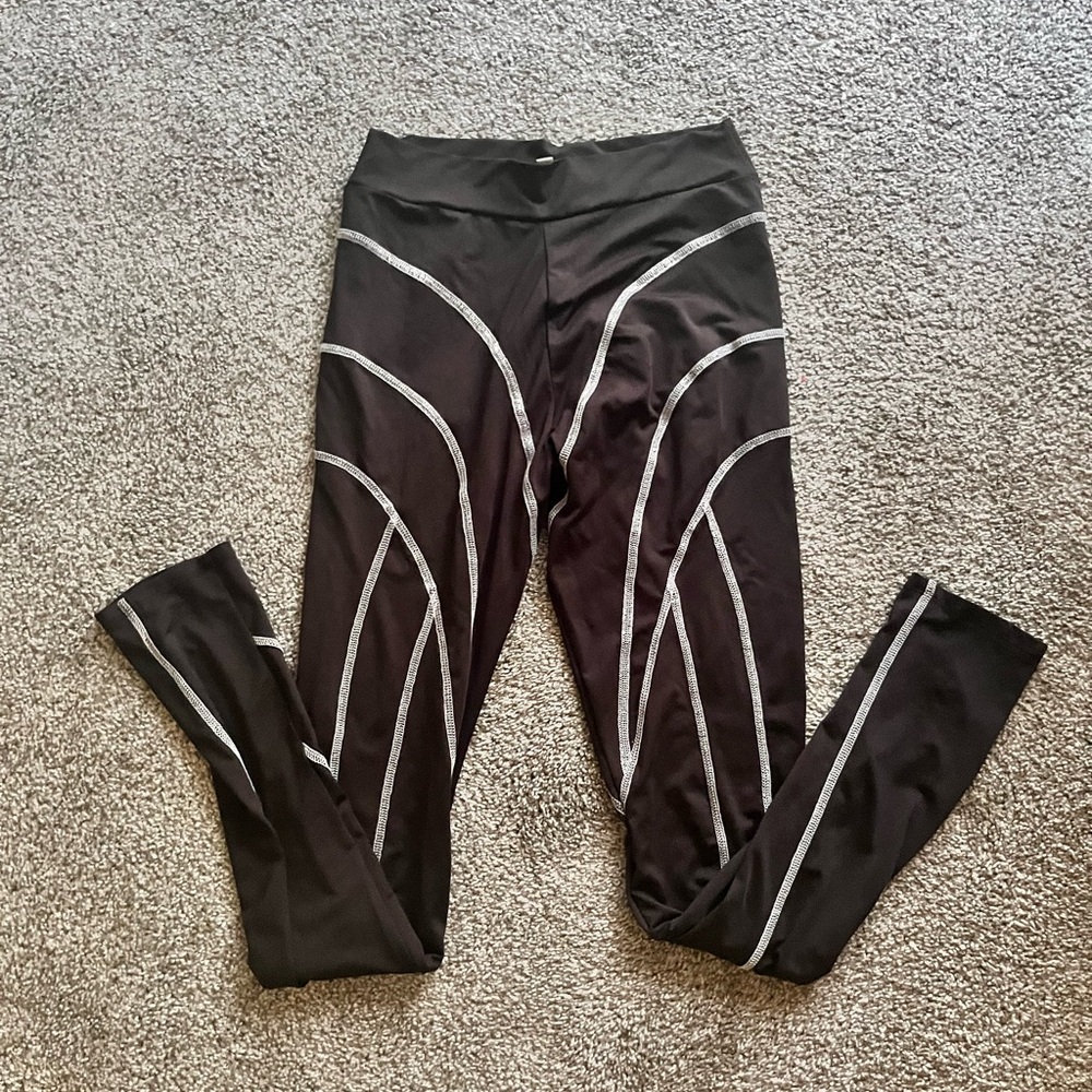 Black Leggings with Silver Reflective Curved Accents